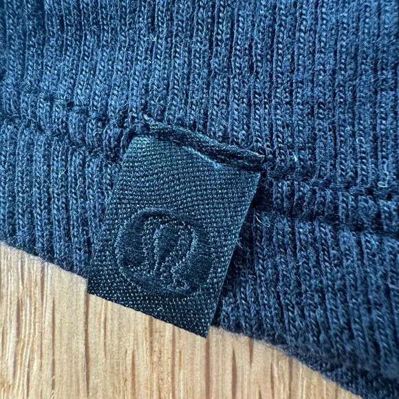 NWT* Lululemon Hold Tight Cropped Tank Top - Women's 12 - Picture 8 of 8